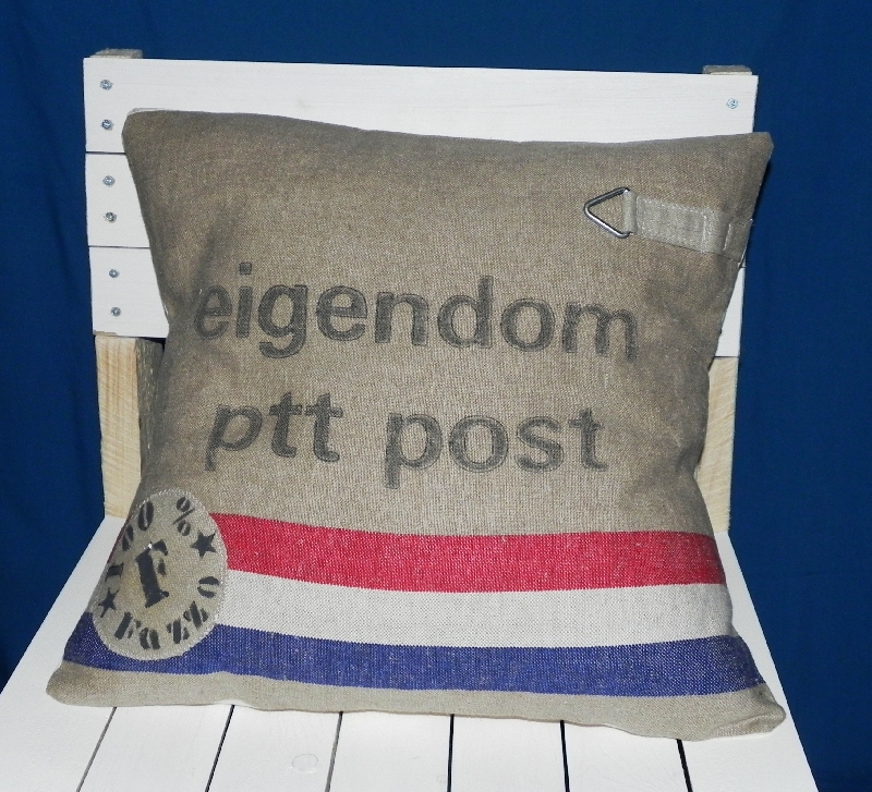 Kussenhoes L - PTT Postzak NL